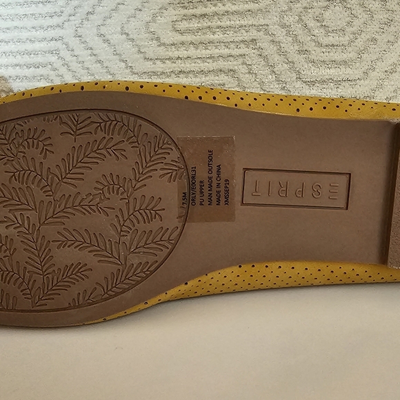 New! Esprit Orly flats - Picture 5 of 5